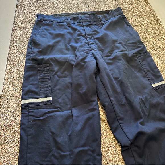 FedEx Delivery Driver Fleece Lined Cargo Pants w/ Reflective Stripe - Size 36 - Picture 3 of 12